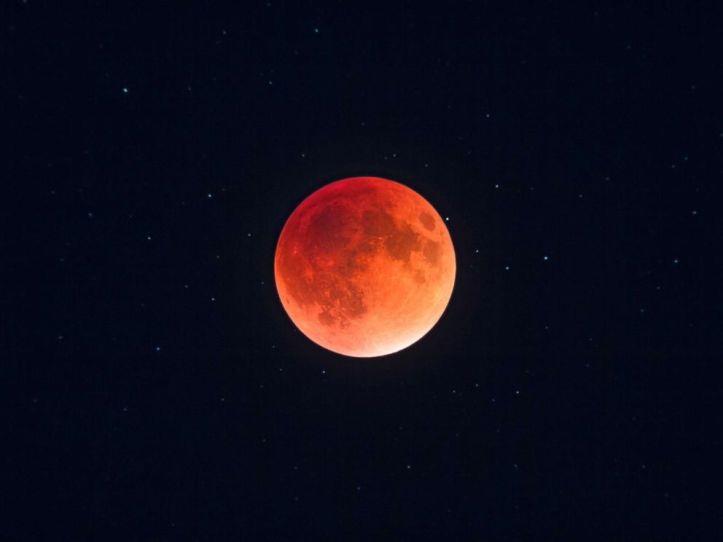 super-moon-gty-04-jpo-180125_4x3_992